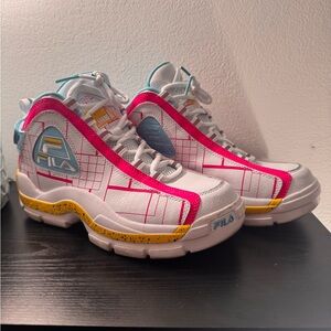 Grant Hill 2 Woman’s FILA White Pink Blue Athletic Sneakers